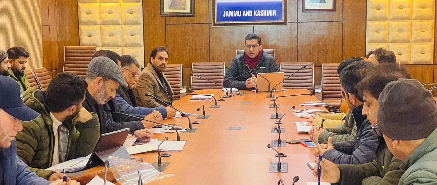 Secretary RDD wraps up meetings on MGNREGA Convergence and AAP in Kashmir