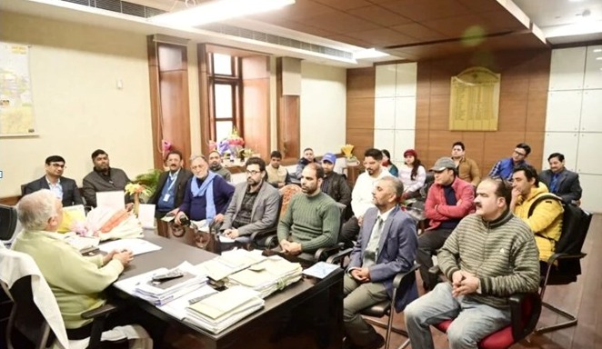 From Farmers of Barabanki tosaffron cultivators in Kashmir- all on way of prosperity:  Devesh Chaturvedi