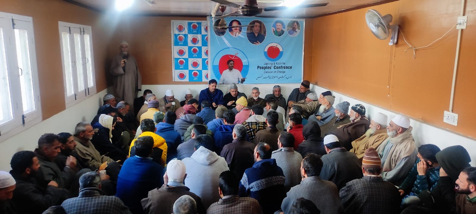 Vakil advocates insurance policy to safeguard Daily Wagers from occupational hazards