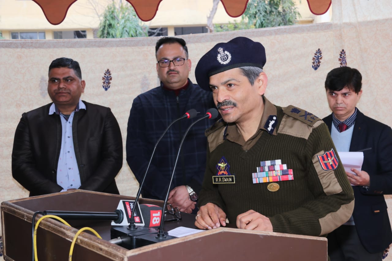 DGP inaugurates day-long free medical camp at DPL Jammu