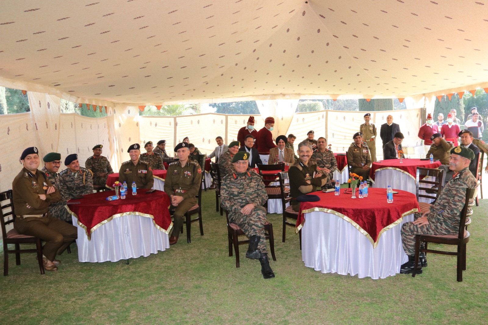 J&K Police bids farewell to Lieutenant General Upendra Dwivedi