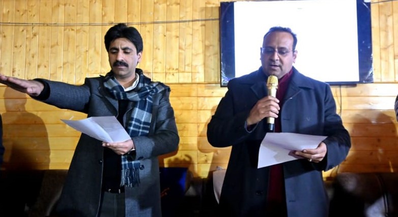 Bhagat holds public outreach, grievances redressal camp at Achabal