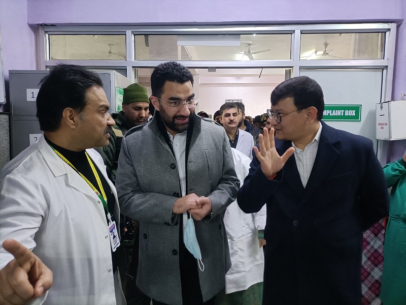 Secretary Health visits Govt Medical College Baramulla