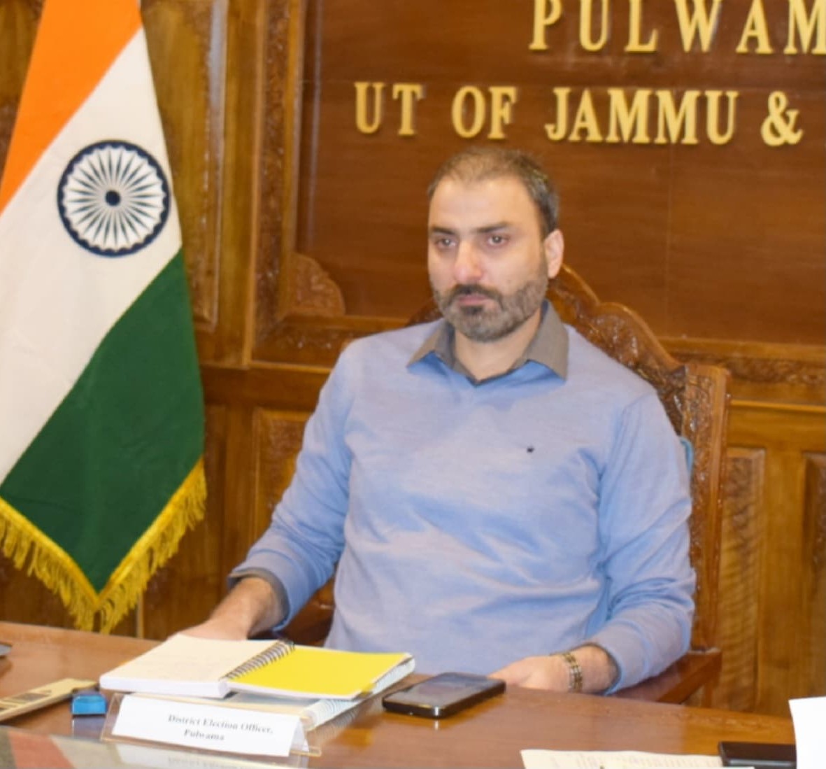 DEO Pulwama chairs meeting with representatives of political parties
