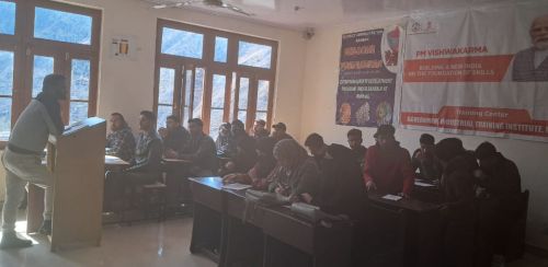 SANKALP: Director JKEDI e-inaugurates three EDPs at Ramban