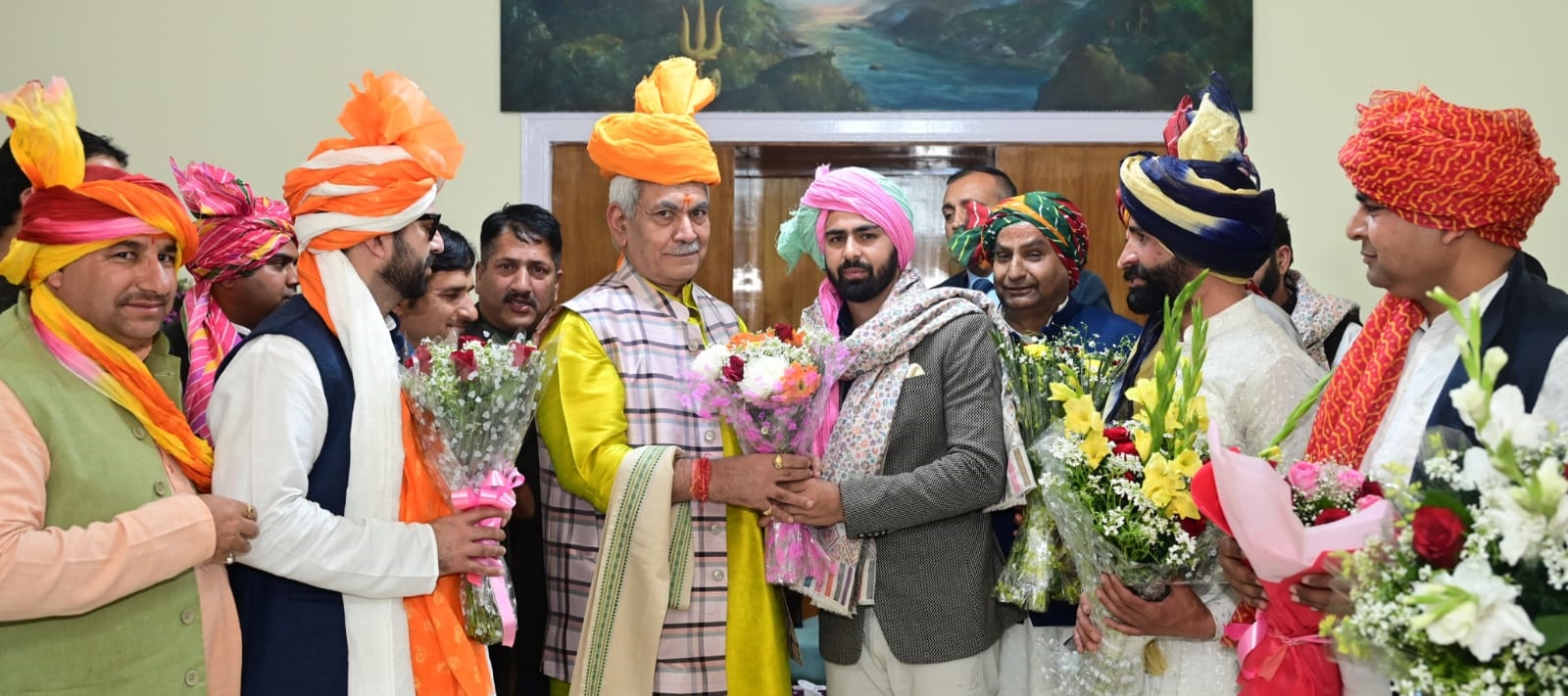 Delegation of Pahari Tribe ST Forum, others call on LG