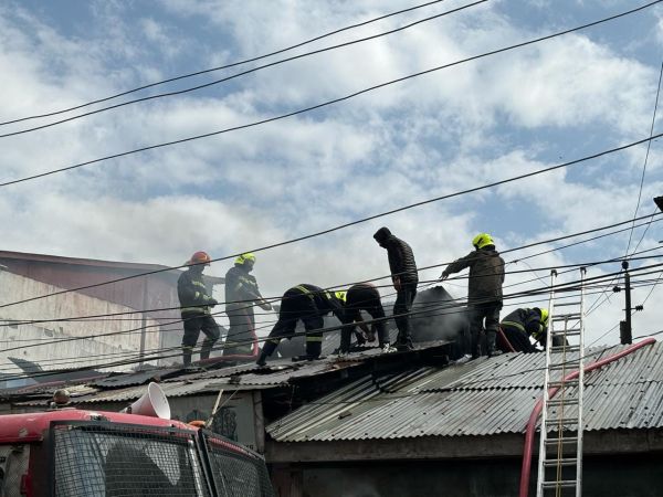 Two firefighters injured in Bohri Kadal fire incident