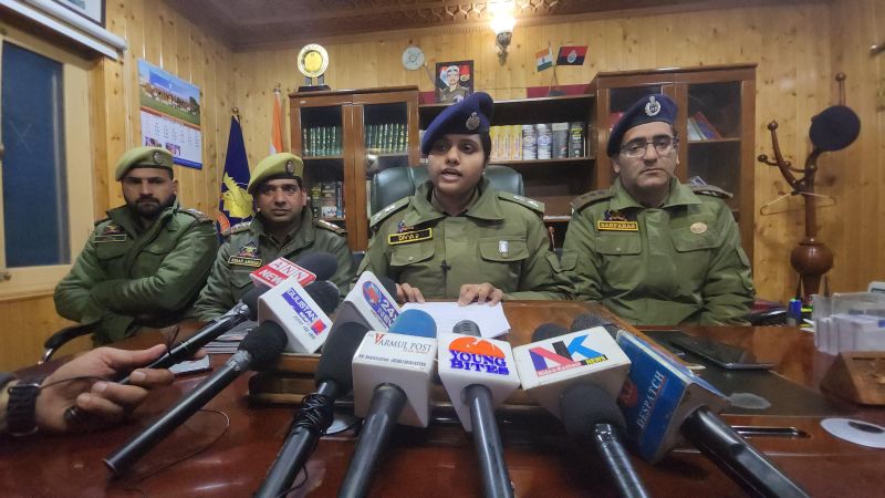 Sopore Police crack murder case, arrest 2 accused