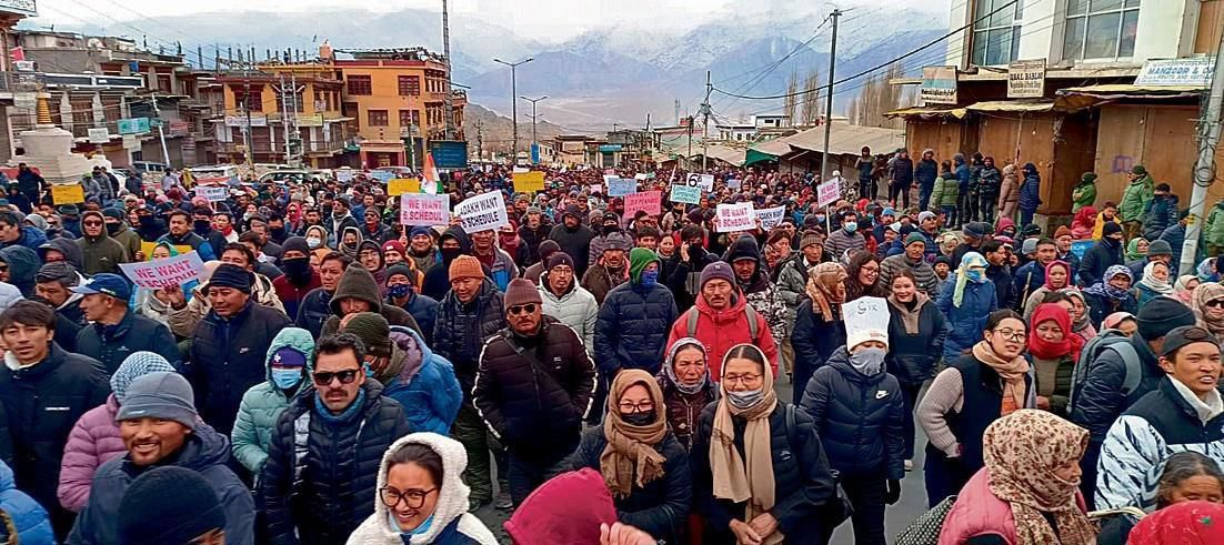 Leh admin lifts prohibitory orders imposed ahead of ‘border march’
