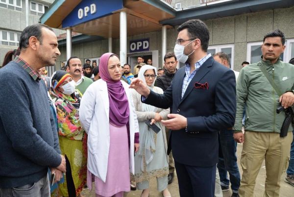 Secretary H&ME reviews functioning of Maternity Hospital SKIMS