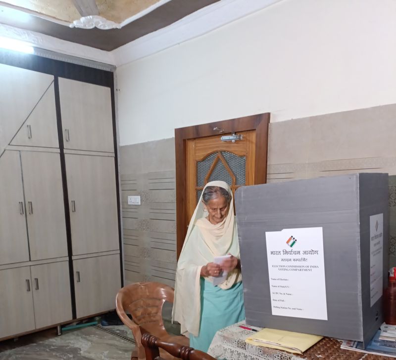 LS polls: ECI walks extra mile to reach at doorstep of elderly, PwD voters