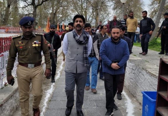 DC Anantnag, SSP visit religious shrines ahead of upcoming festivals