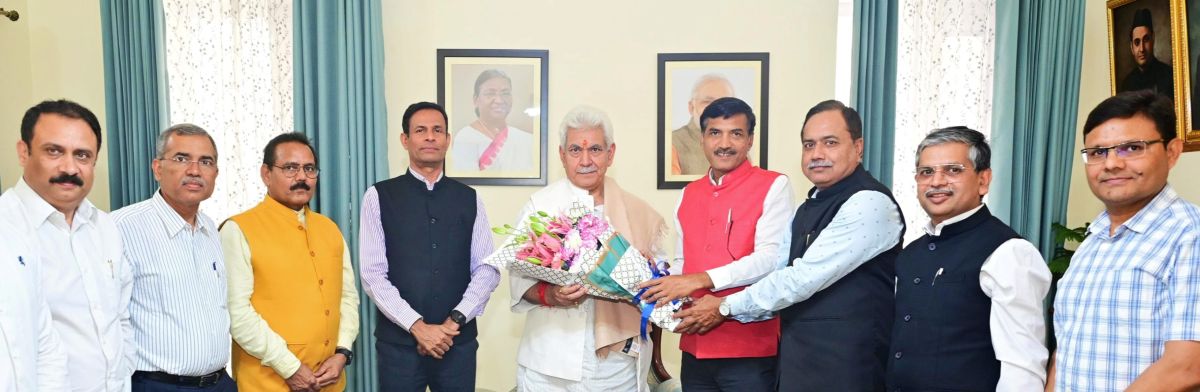 Chairman & MD PGCIL calls on Lt Governor