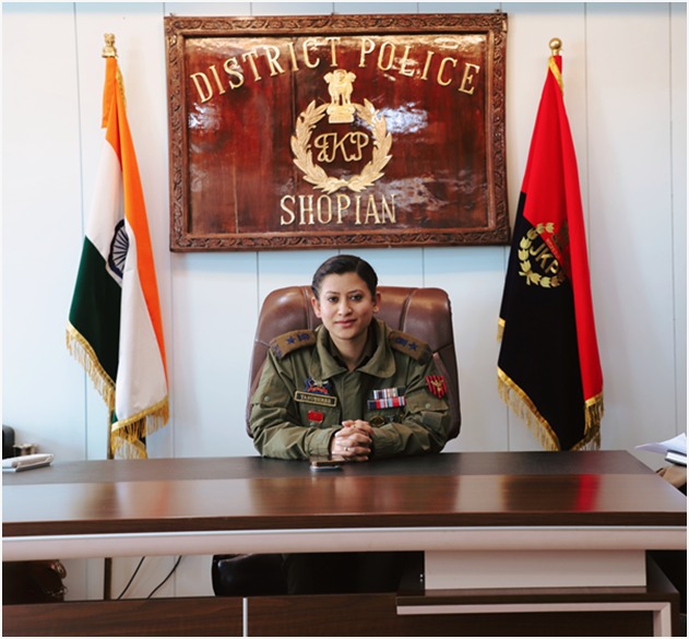 Tanu Shree: UPSC Triumphs, Women Empowerment, and ‘Zero Ground for Drugs’ – A Tale of Leadership in Kashmir