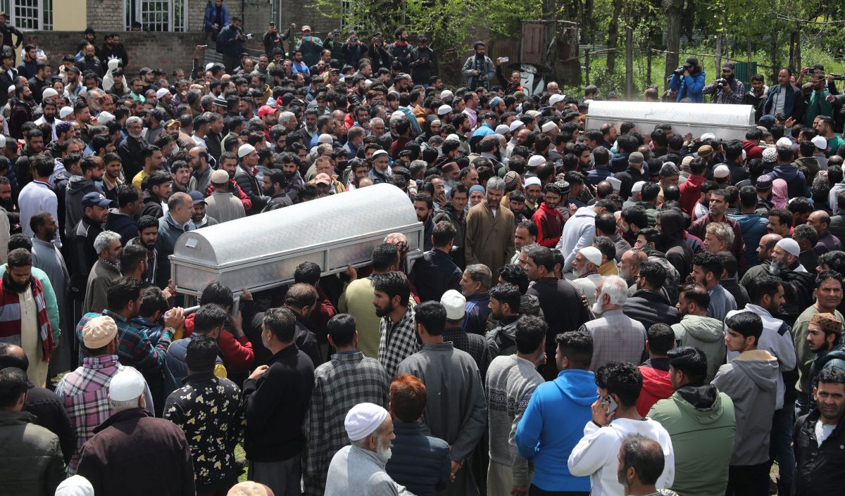 BOAT CAPSIZE: Tuesday Tragedy Traumatizes Valley as Jhelum swallows many, including kids