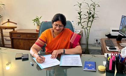 Sheyphali Sharan takes charge as Principal Director General PIB