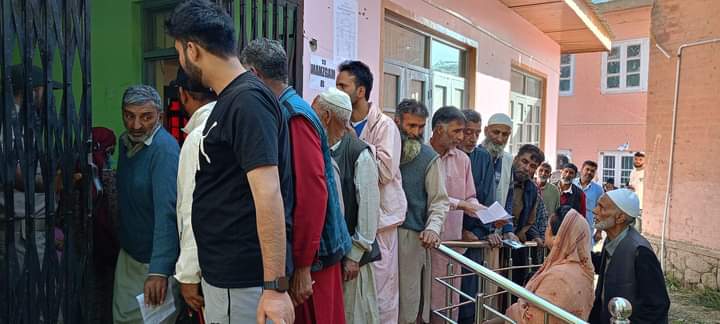 Lok Sabha Elections Phase VI Anantnag-Rajouri PC registers 23.34% voter turnout till 11am