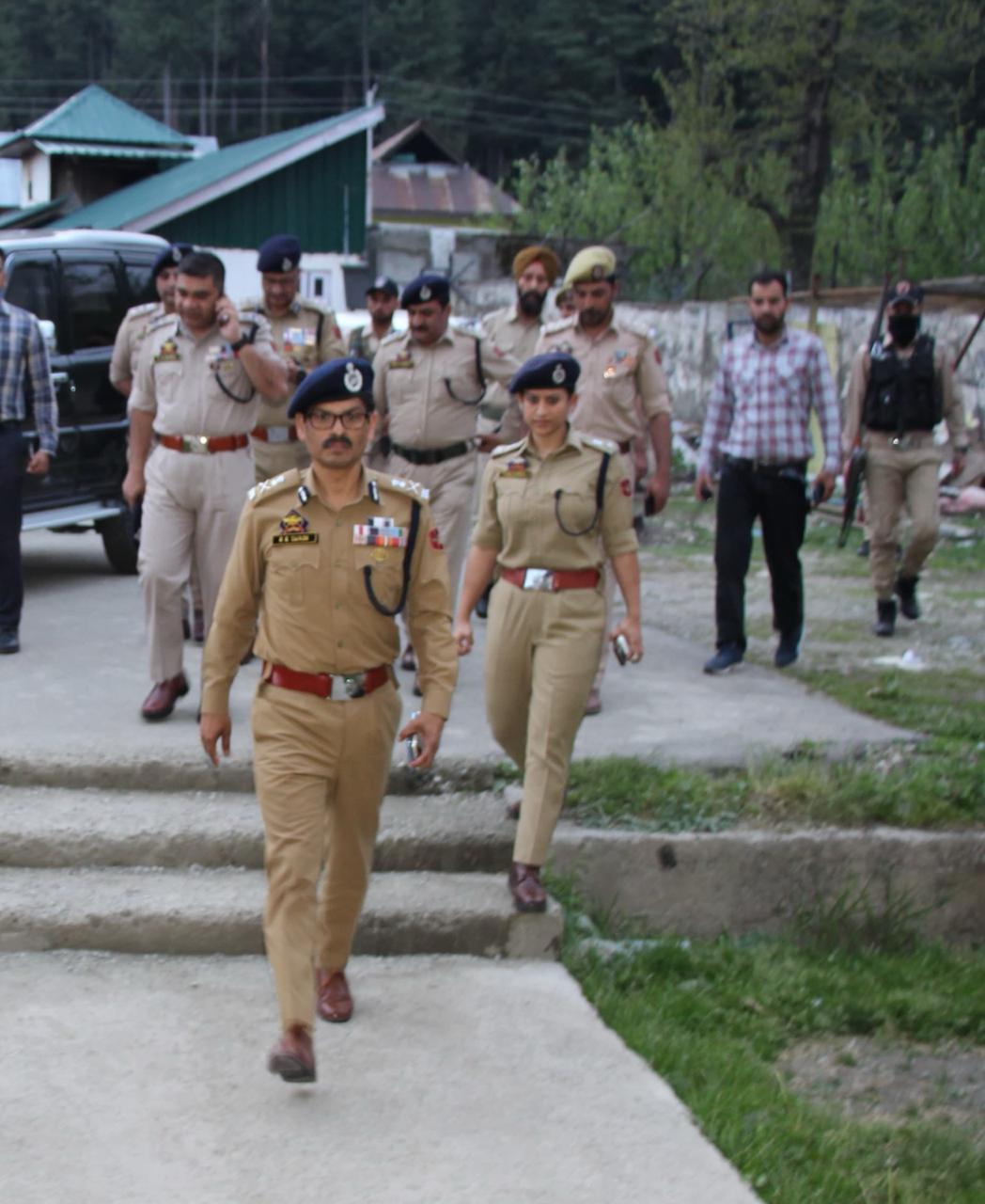 DGP conducts surprise visit to Shopian
