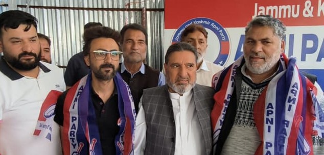 Defeating traditional parties is essential for the greater interest of the people: Altaf Bukhari