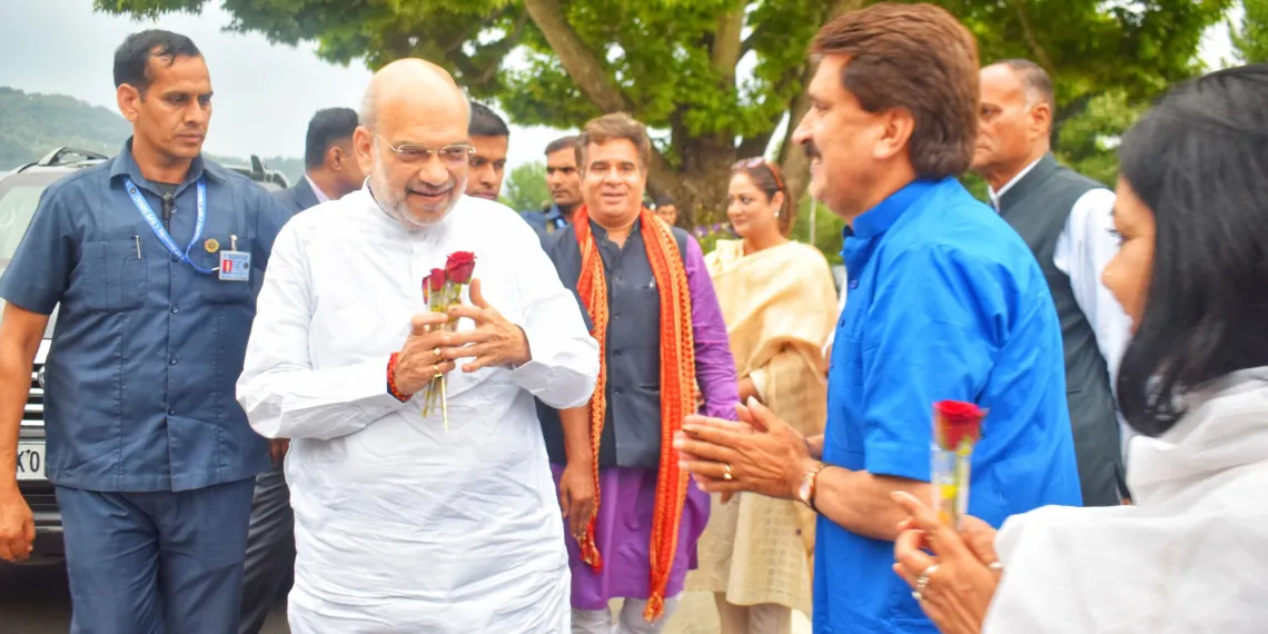Amit Shah arrives in Srinagar; meets several delegations