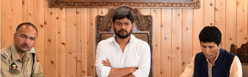 DC Gbl reviews arrangements for SANJY-2024 at Transit Camp Manigam