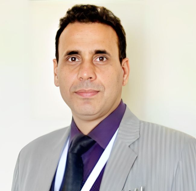 Dr Ashraf Ganie takes charge as Director SKIMS