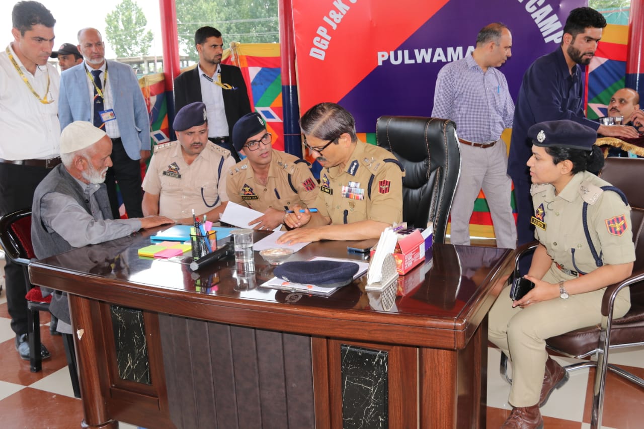 DGP’s Public Grievance Redressal/Interaction Prog recommences from Pulwama