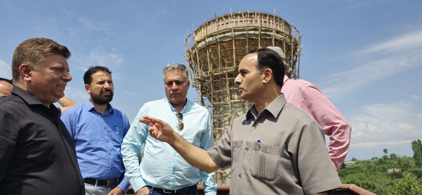 MD JJM inspects progress of works on ongoing projects in Sopore