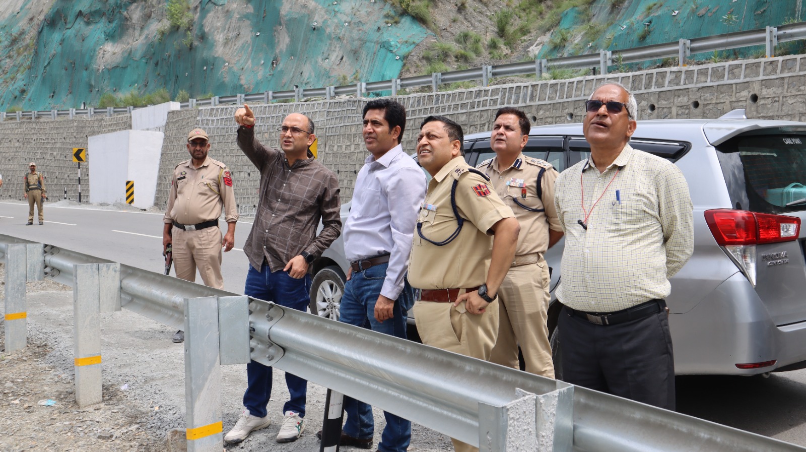 Secretary reviews upgradation, maintenance work on NH-44 in view of SANJY-2024
