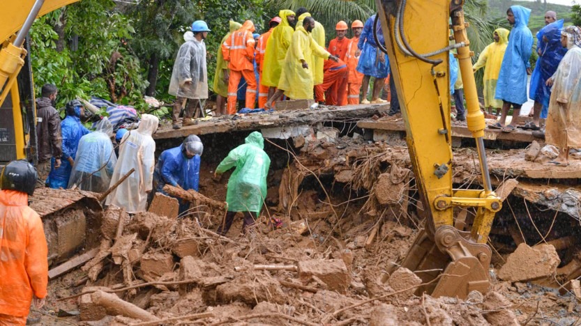 123 dead, 128 injured in Kerala landslides; rescuers race against time to find survivors