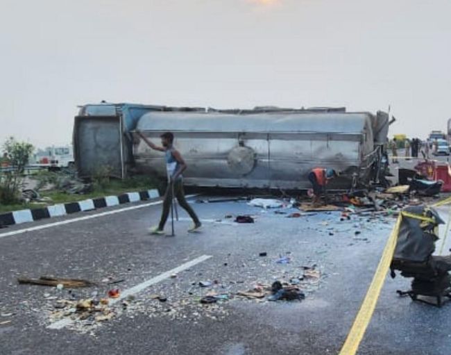 18 killed, 19 injured as bus hits milk tanker in UP’s Unnao