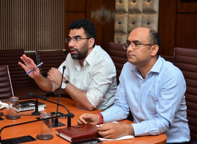 Bhupinder, Dr Abid hold joint review on progress of addl block at B&J Hospital Sgr