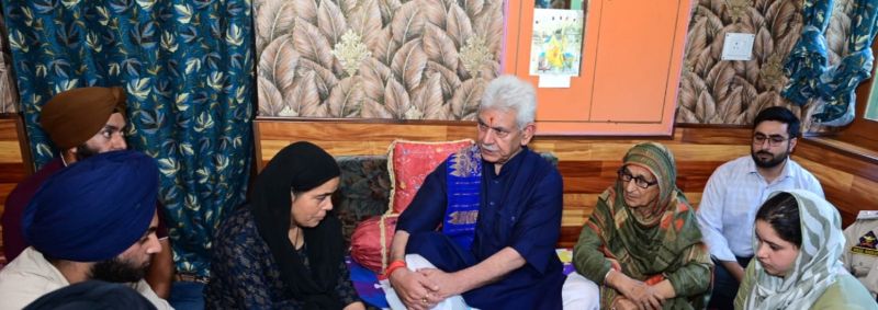 LG visits family of deceased SSF personnel, expresses condolences
