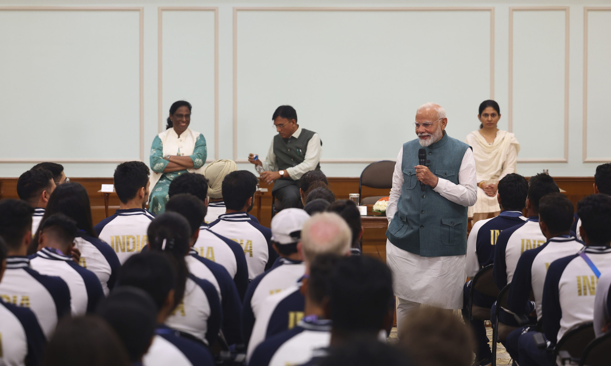 Who all cursed me for lack of ACs in Paris? Modi shares a laugh with India’s Olympians