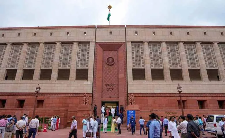 Joint panel on Waqf Bill seeks suggestions from experts, stakeholders