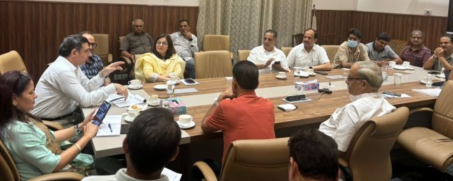 Arvind Karwani reviews preparations for Kashmiri Migrants’ participation in Assembly Elections at New Delhi