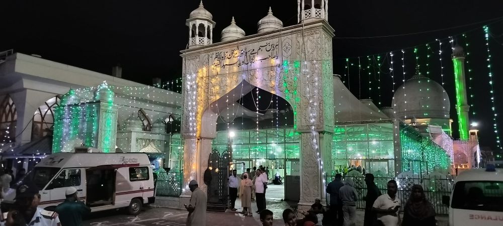 Eid-e-Milad: Thousands of devotees throng Dargah Hazratbal for special prayers