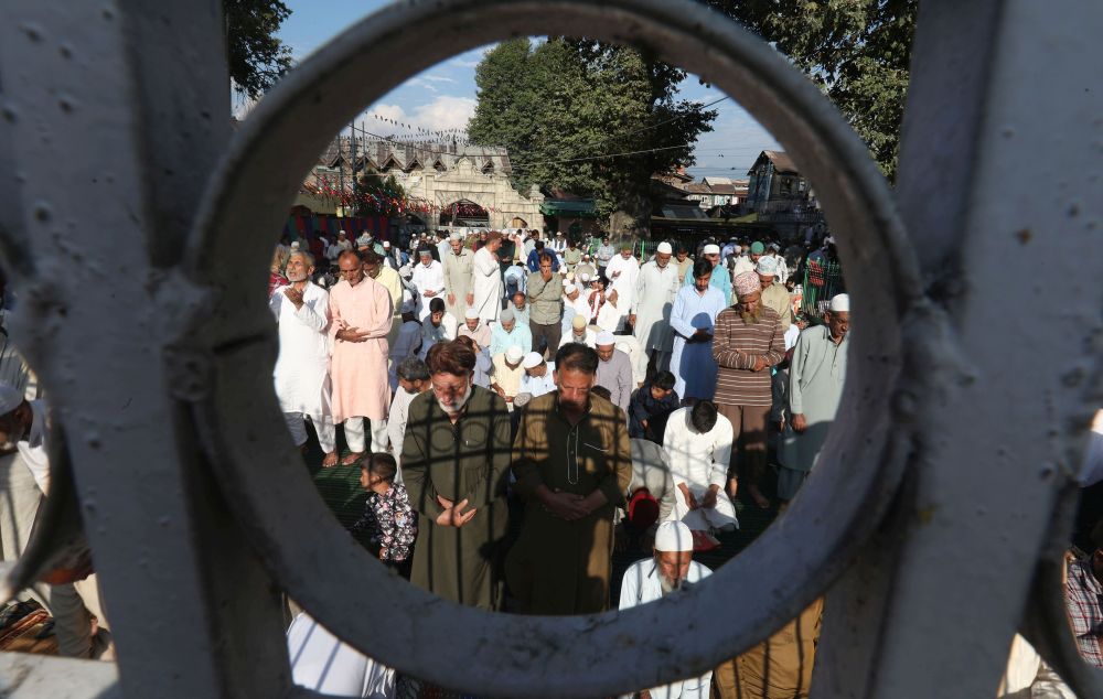 Thousands offered Kohja Digar at Khanqah-i-Naqshbandiya today