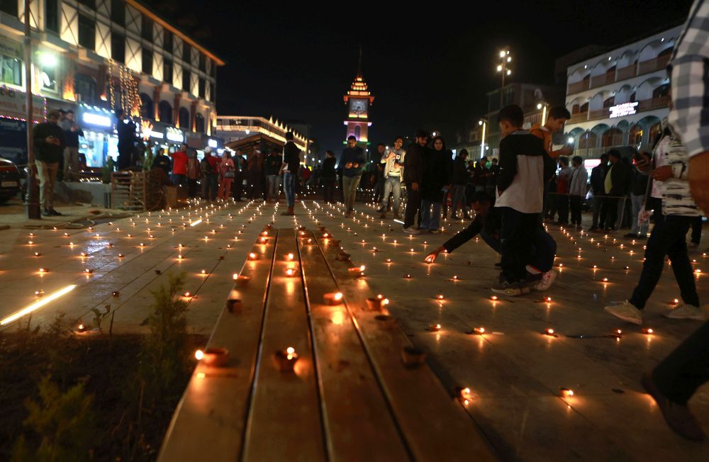 Lal Chowk Lights Up on Deepavali!