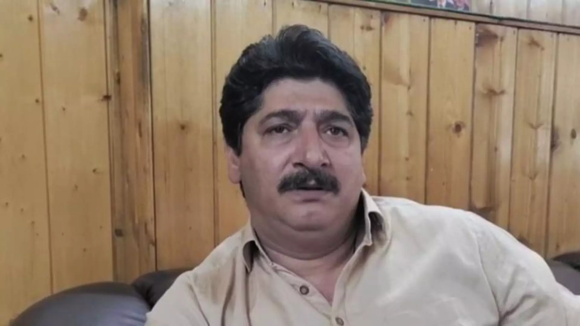 Police initiates inquiry into allegations that NC MLA did not stand up for national anthem