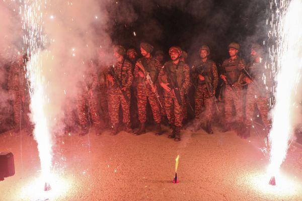 Soldiers celebrate Diwali along LoC in Akhnoor amid heightened vigilance