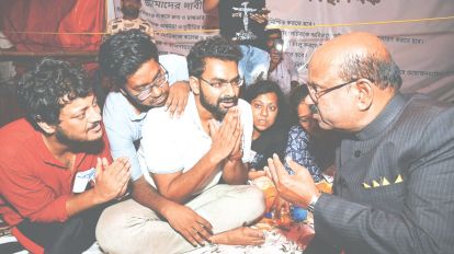 Bengal Guv urges medics to end fast; promises to call meeting to address RG Kar issues