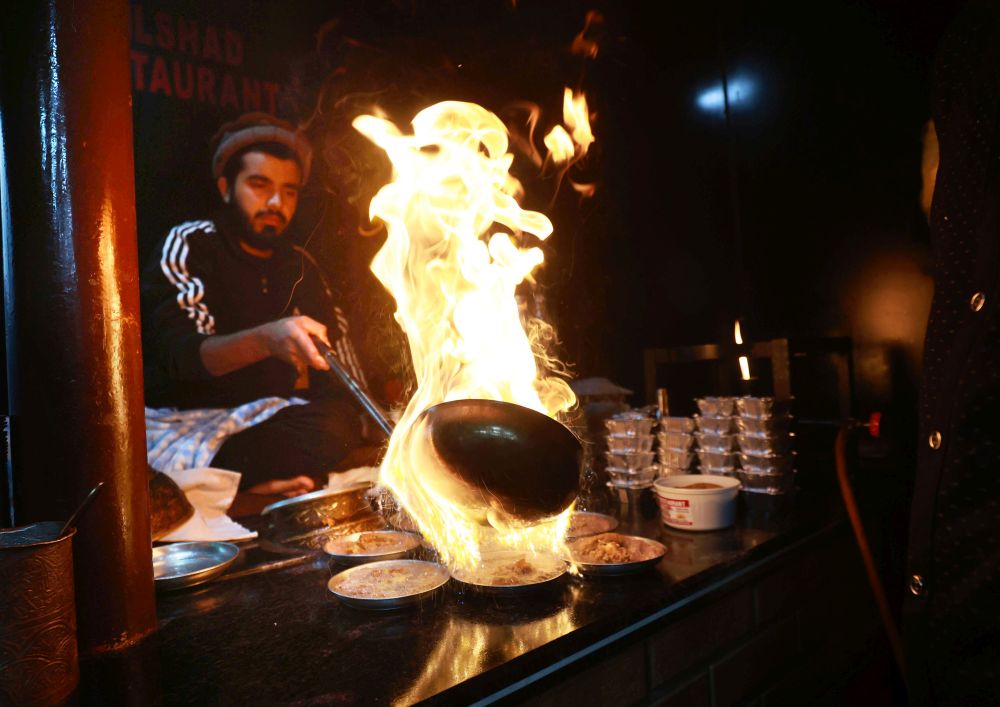 Harisa, Kashmir’s special winter breakfast, is in-thing as mercury goes down…