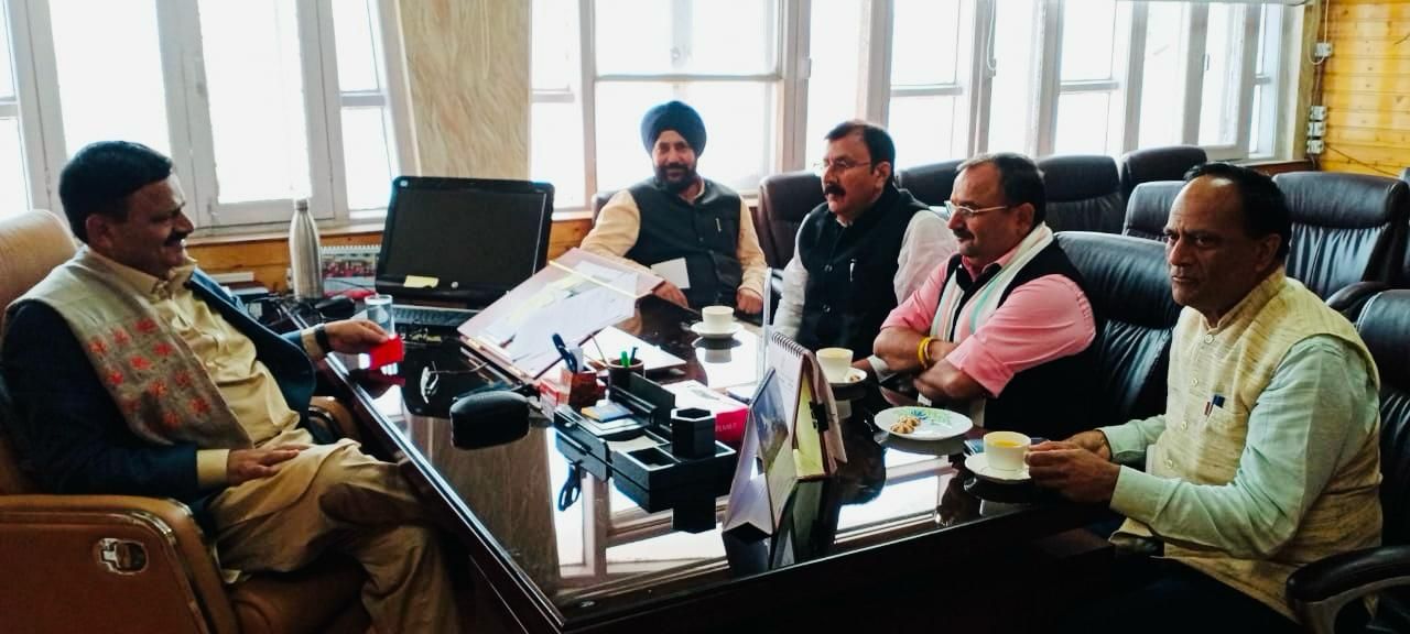 Several legislators call on Javed Rana; raise issues of public importance