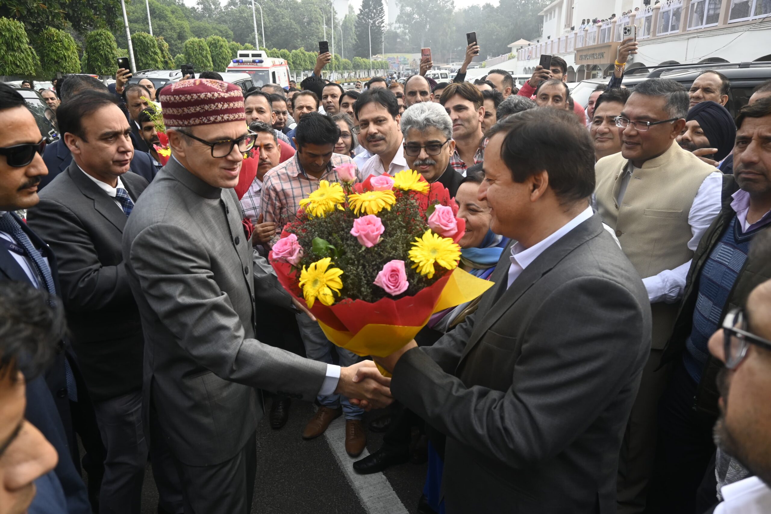 Omar-led Govt resumes traditional Darbar Move