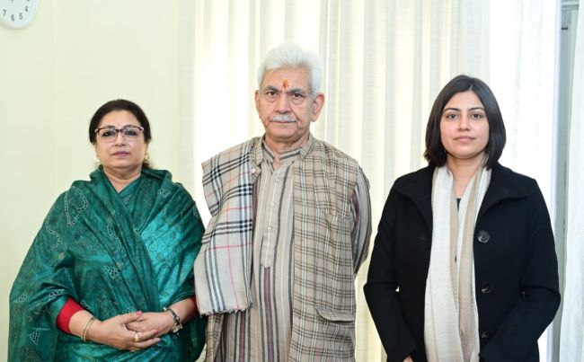 Representatives of SAI, Chairman DDC Jammu, others call on LG