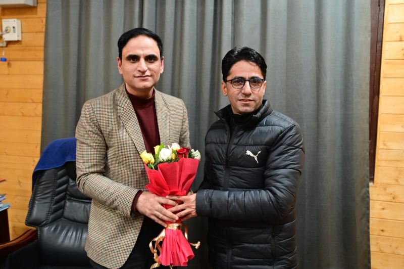 Qazi Irfan assumes charge as RTO Kashmir