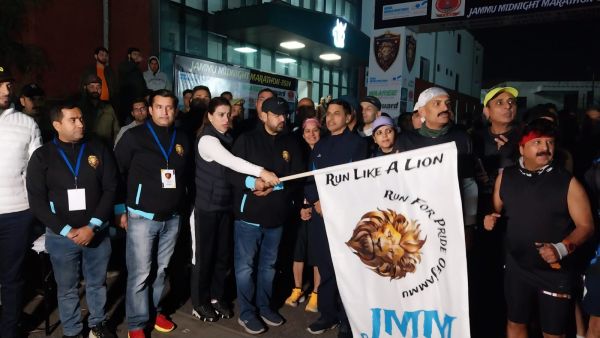 Satish Sharma flags off Midnight Marathon from M.A Stadium Jammu