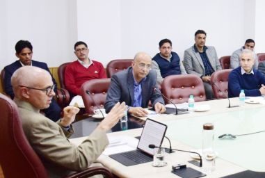 CM reviews functioning of Information Department