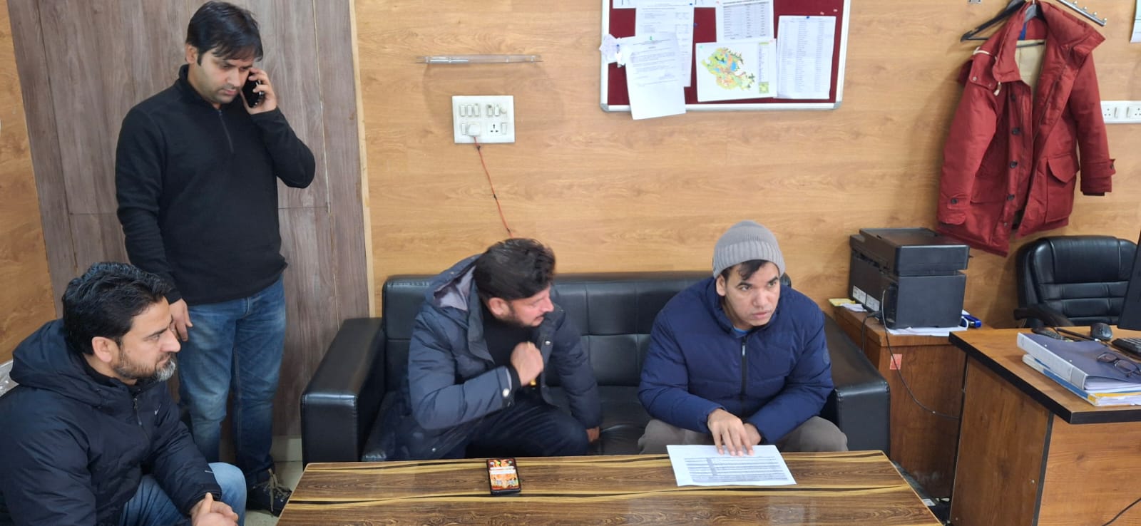 Div Com conducts City Tour; takes stock of snow clearance, electricity, water supply 